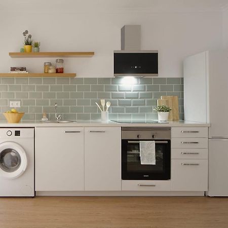 155A - Apartamento Junto Al Puerto Deportivo Χιχόν Εξωτερικό φωτογραφία